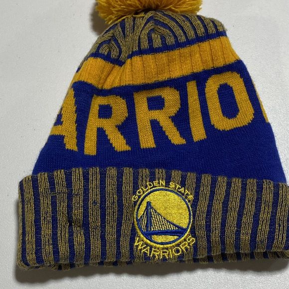 New Era Golden State Warrior Pom Knit Beanie Winter Hat Cap One Size NBA - Picture 3 of 3